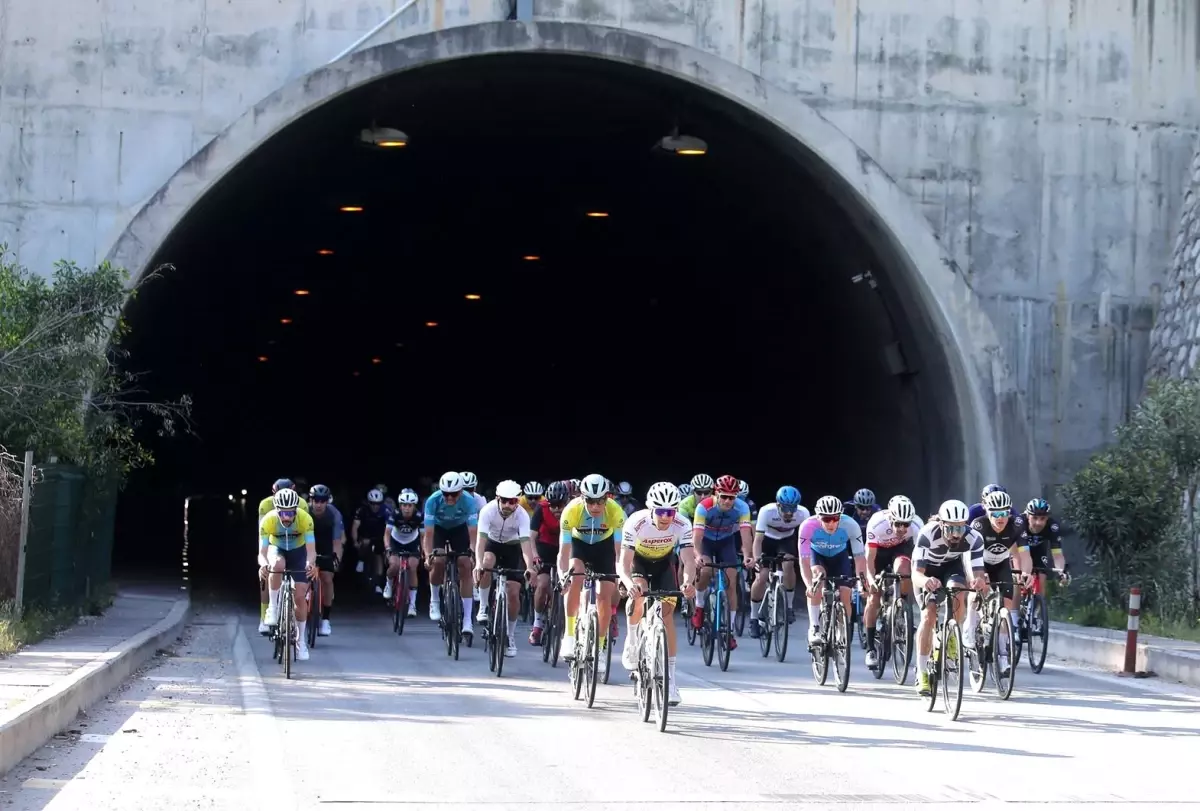 AKRA Gran Fondo Antalya Etabını Kim kazandı ?